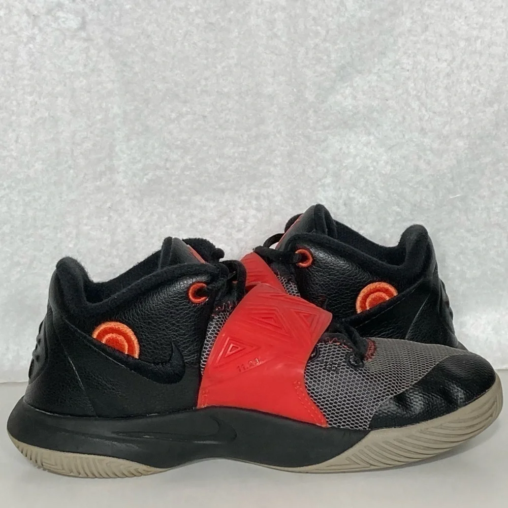 Nike Youth Kyrie Flytrap III RGS Red/Black Basketball Shoes Sneakers Size 2.5Y
